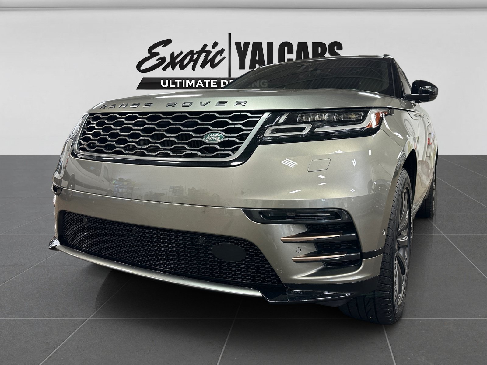 Used 2019 Land Rover Range Rover Velar R-Dynamic SE AWD/4WD image 9