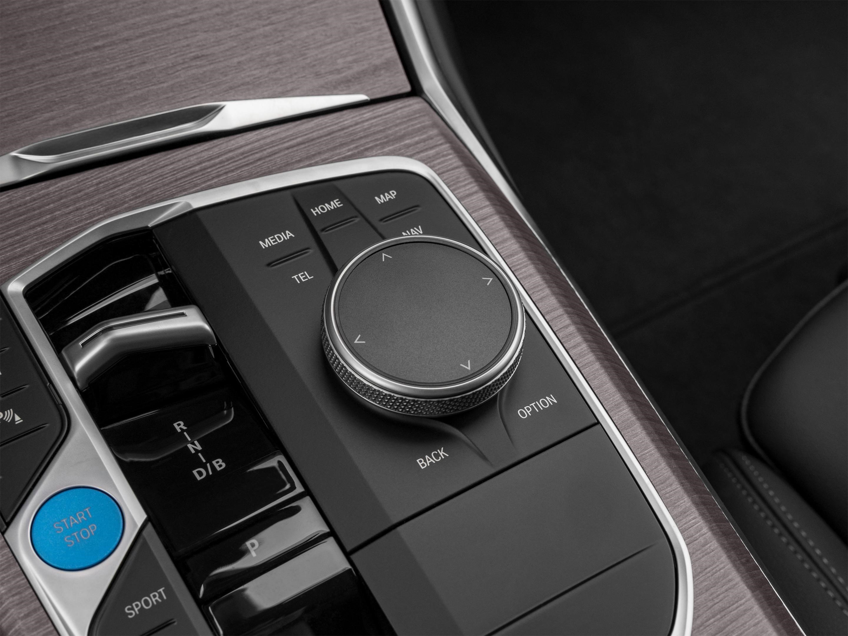 New 2026 BMW i4 xDrive40i AWD/4WD image 28