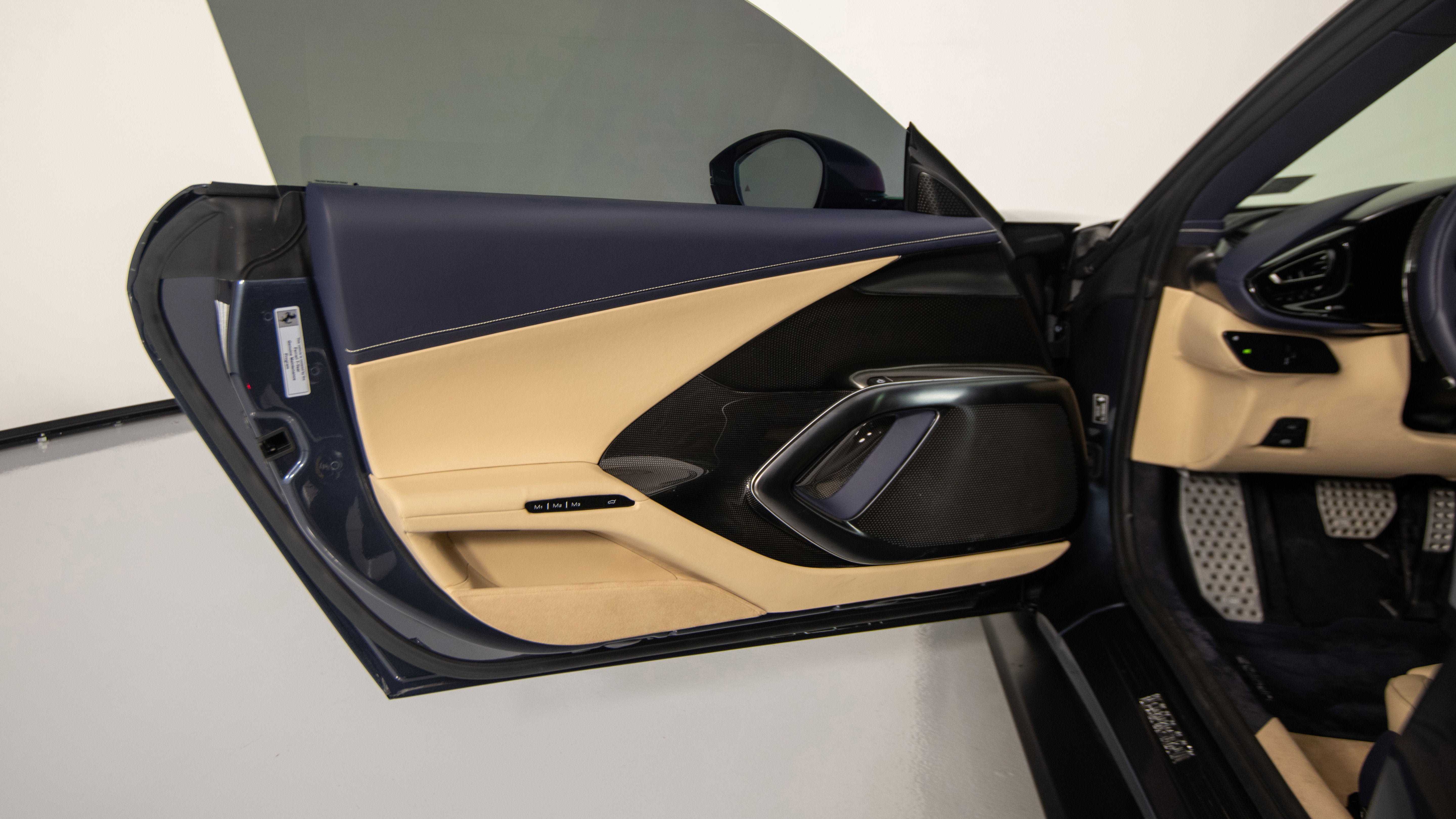 Certified 2025 Ferrari 12Cilindri image 14