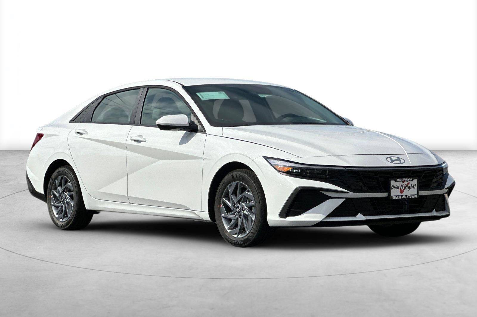 New 2026 Hyundai Elantra Hybrid FWD image 8