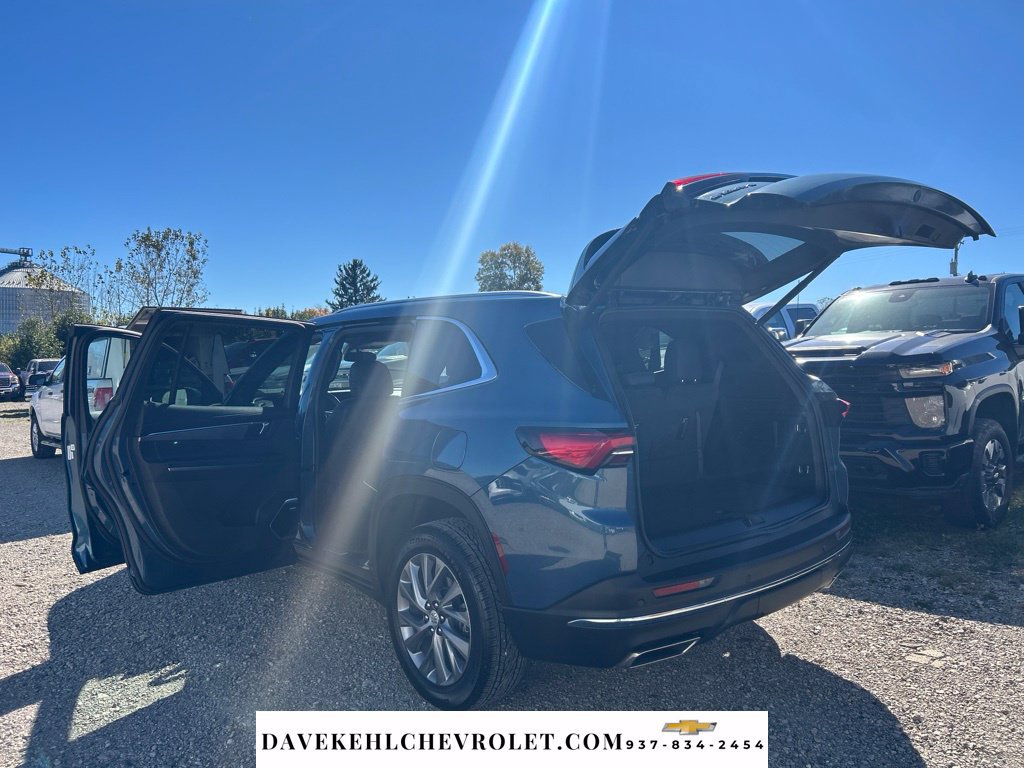 Used 2026 Buick Enclave Preferred FWD image 27