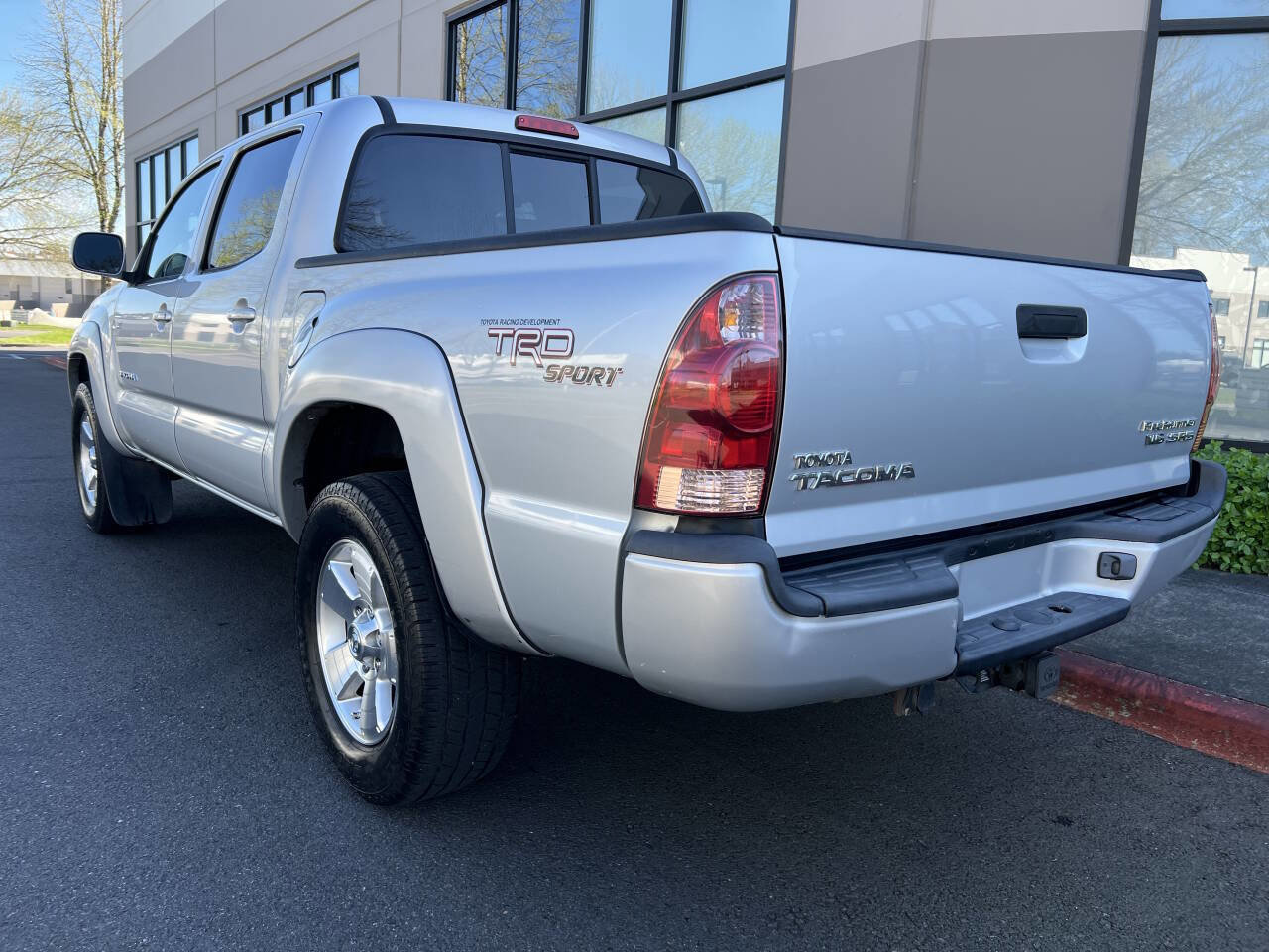 Used 2006 Toyota Tacoma PreRunner RWD image 3