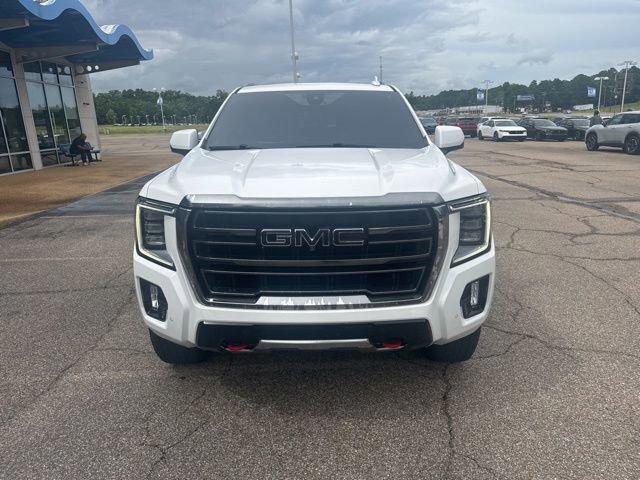 Used 2021 GMC Yukon XL AT4 w/ AT4 Premium Plus Package AWD/4WD image 9