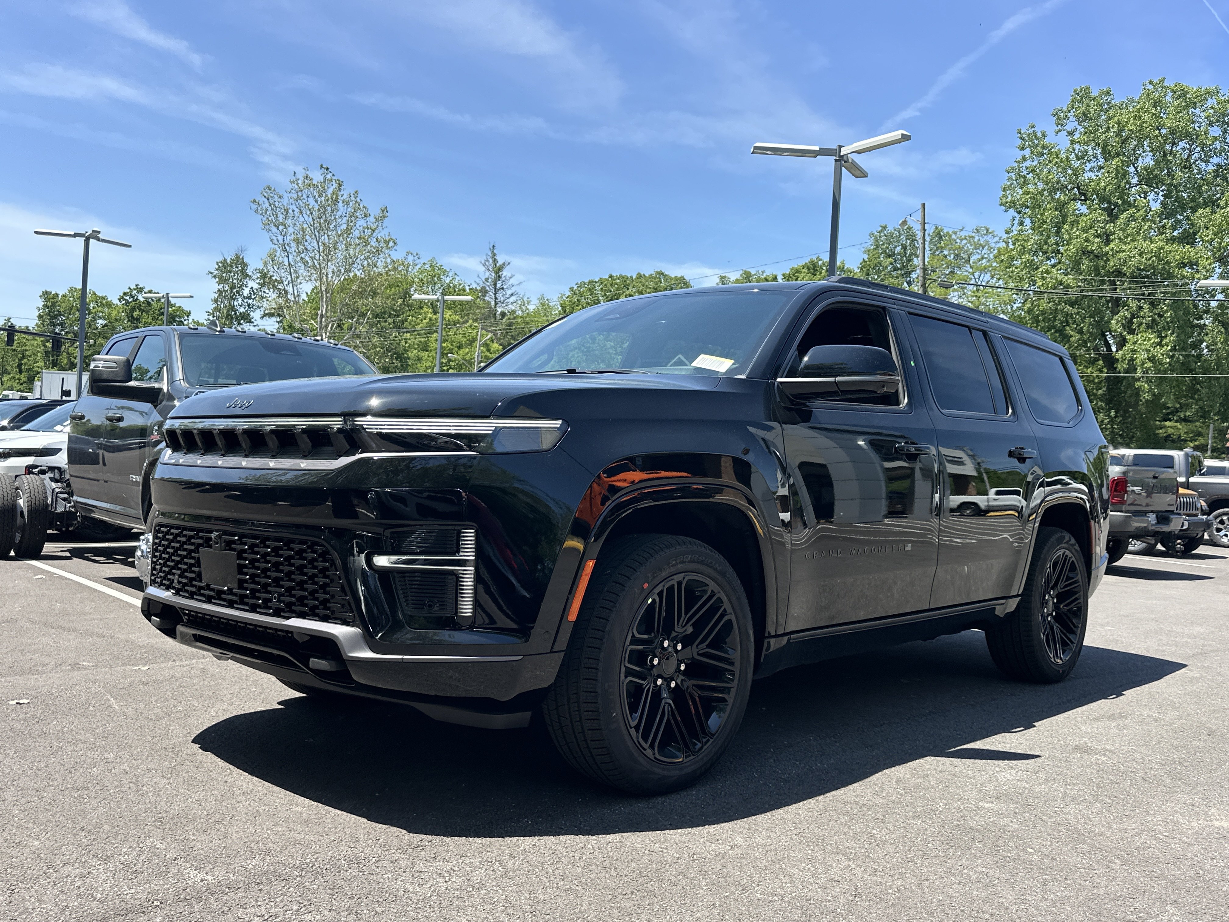 New 2026 Jeep Grand Wagoneer Limited AWD/4WD image 18