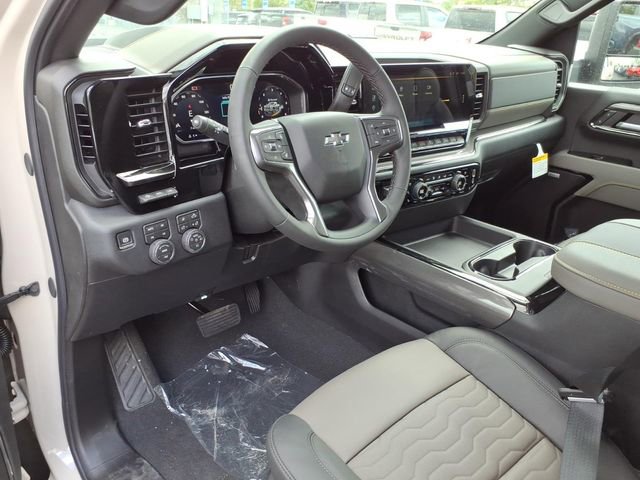New 2026 Chevrolet Silverado 2500 ZR2 w/ LPO, Dark Essentials Package AWD/4WD image 5