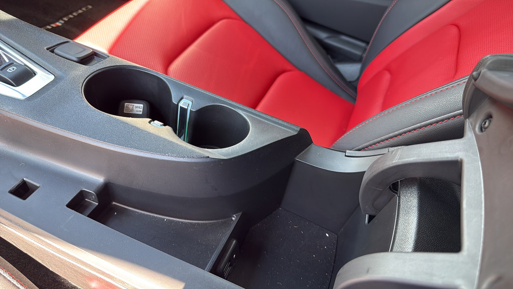 Used 2020 Chevrolet Camaro SS RWD image 28