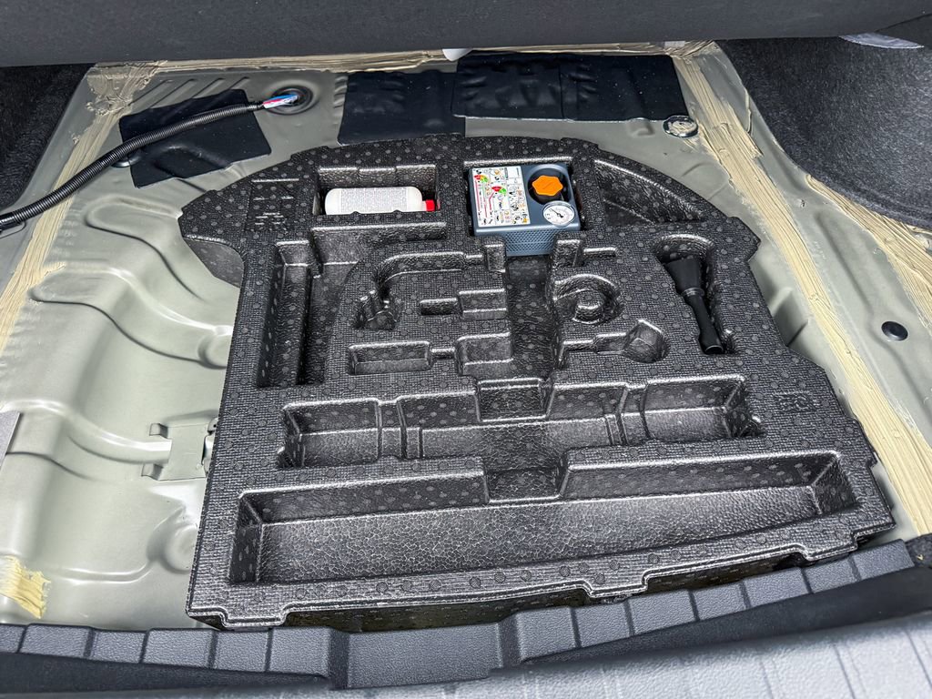 New 2026 Nissan Sentra SL w/ Floor Mat Package FWD image 37