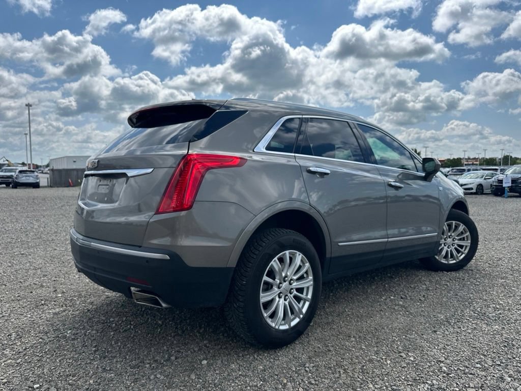 Used 2019 Cadillac XT5 FWD image 11