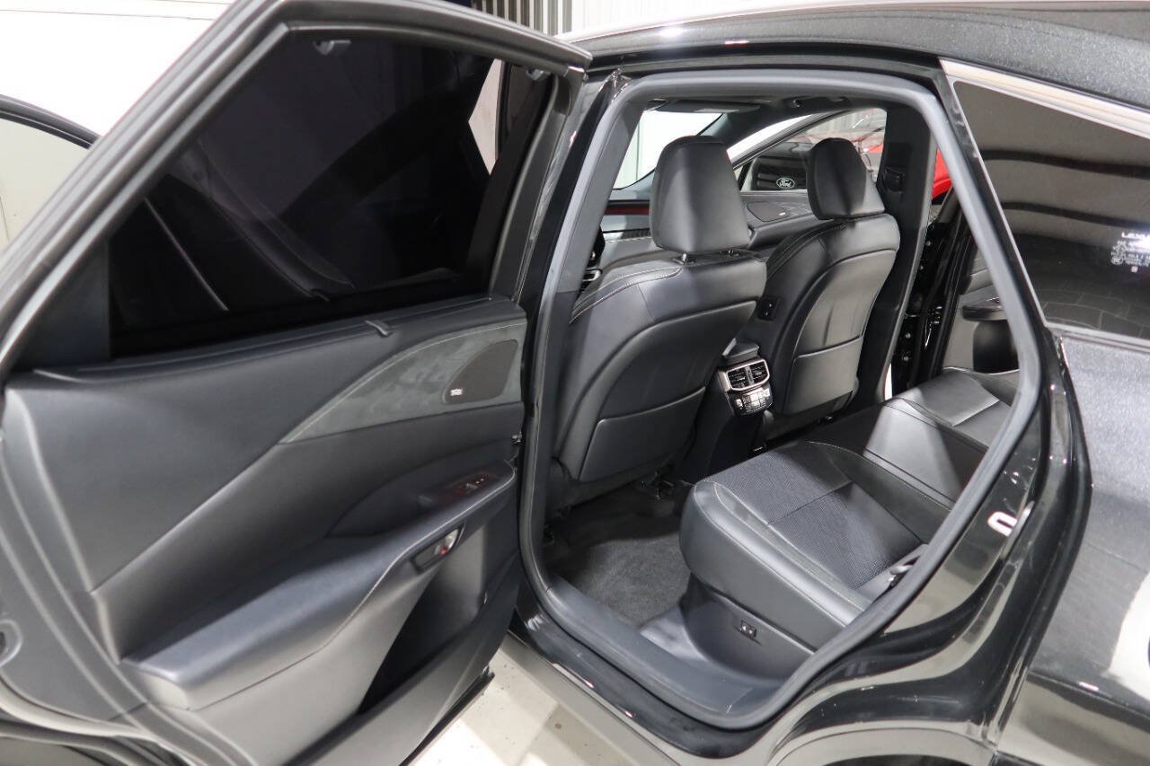 Used 2024 Lexus RX 450h AWD w/ Convenience Package image 16