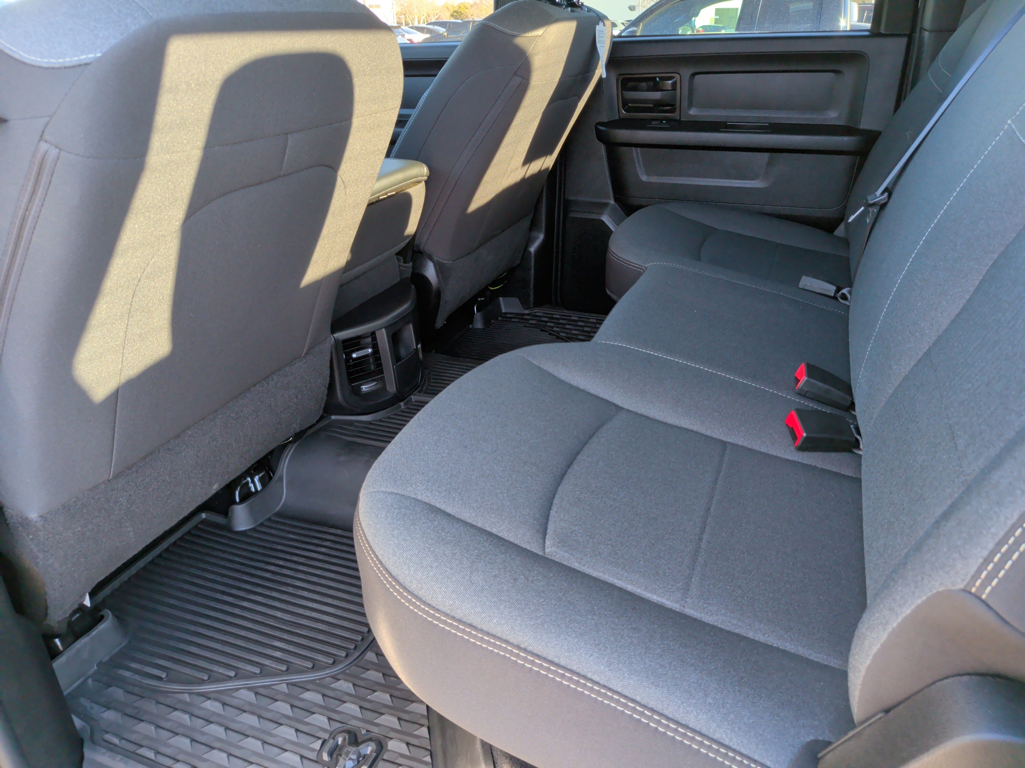 Used 2024 RAM 3500 Tradesman w/ Chrome Appearance Group image 35