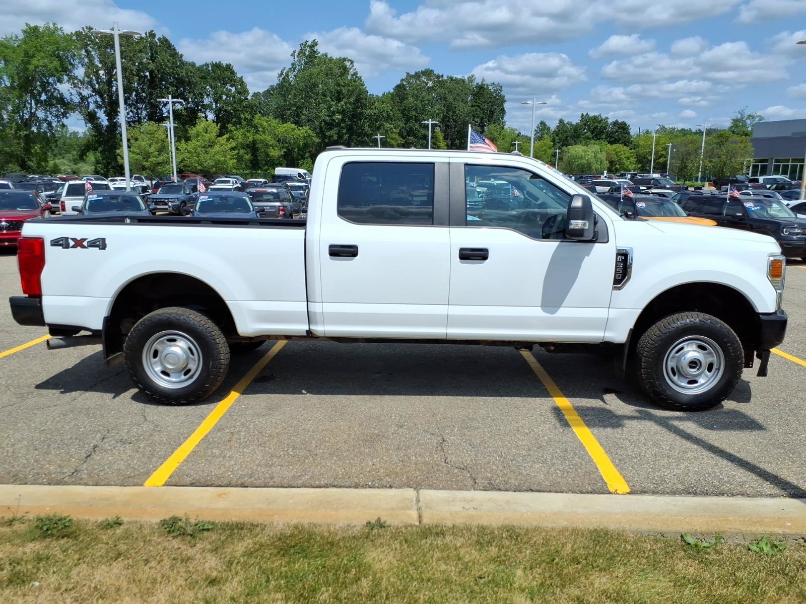 Used 2022 Ford F350 XL w/ Power Equipment Group AWD/4WD image 9