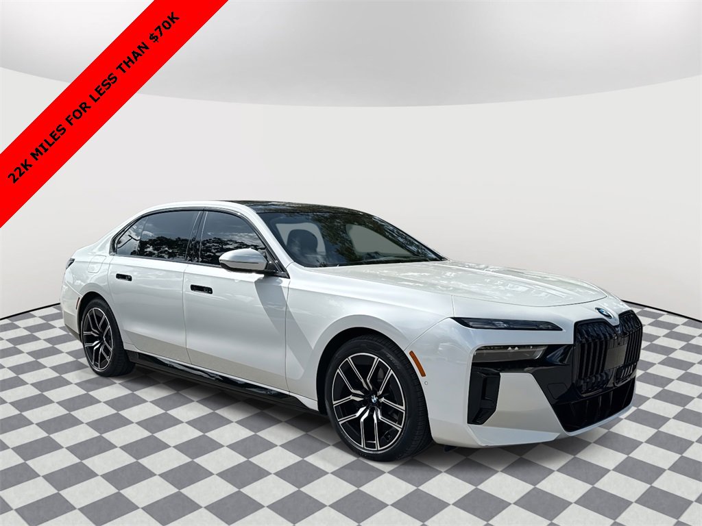 Used 2023 BMW i7 xDrive60 image 7
