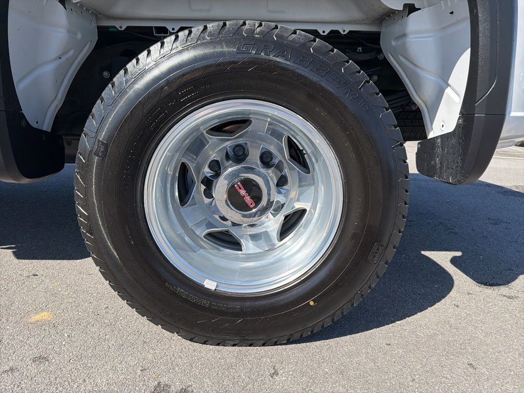 Used 2023 GMC Sierra 3500 Denali w/ Denali Ultimate Package image 14