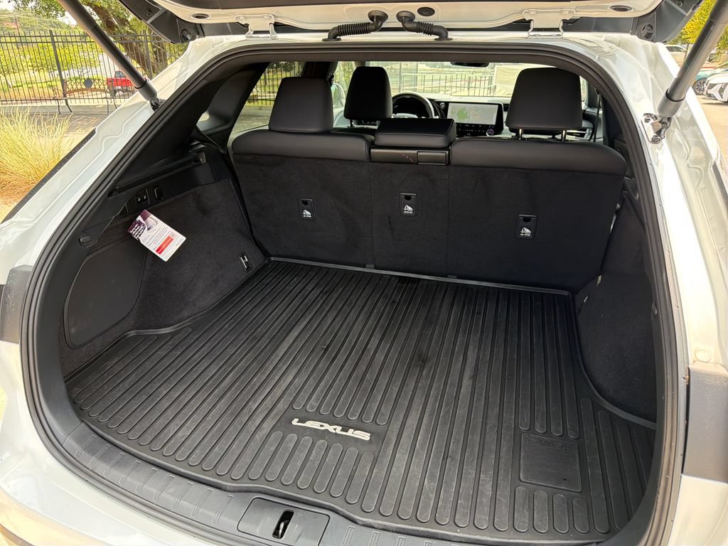 Used 2025 Lexus RX 350 Premium w/ Convenience Package FWD image 44