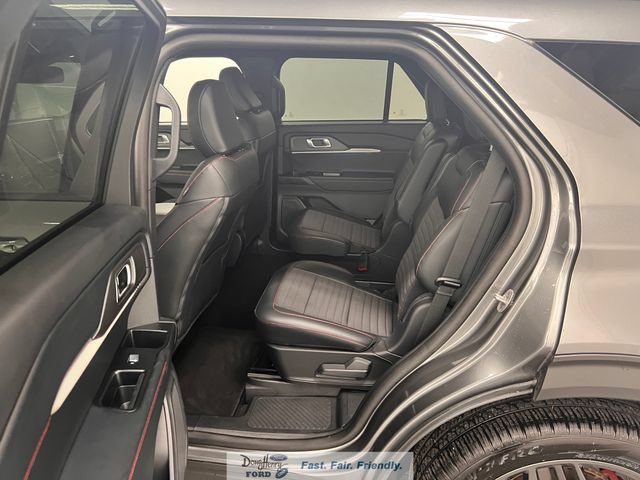 Used 2025 Ford Explorer ST-Line w/ Premium Package RWD image 30