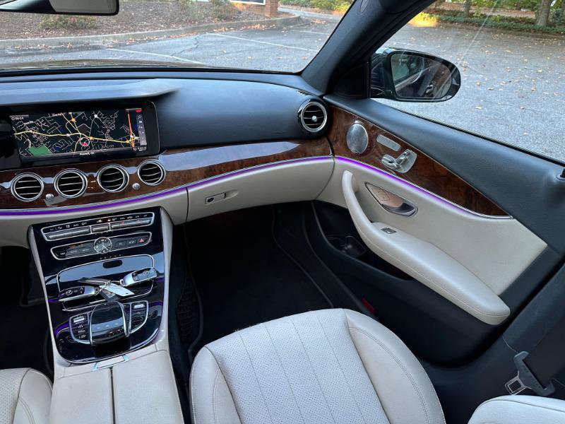 Used 2018 Mercedes-Benz E 300 image 35