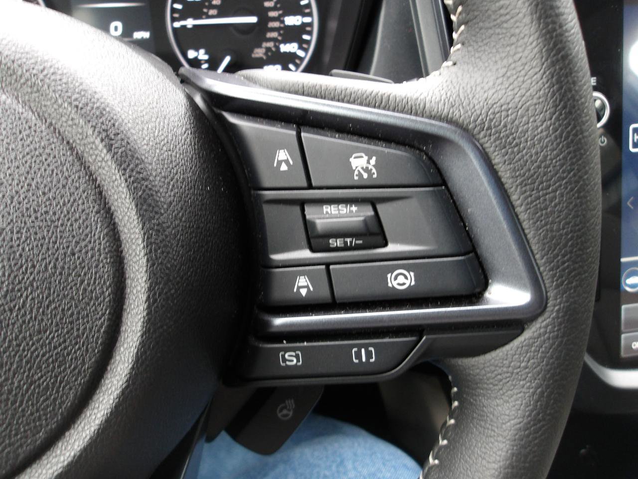 Used 2025 Subaru Forester Limited w/ Popular Package #1 image 18