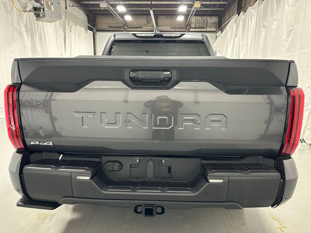 Used 2025 Toyota Tundra SR5 w/ SR5 Convenience Package AWD/4WD image 6