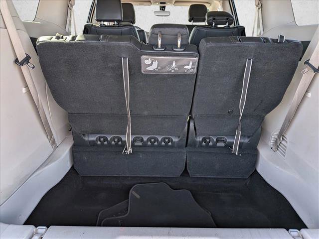 Used 2017 Chrysler Pacifica Touring-L image 6