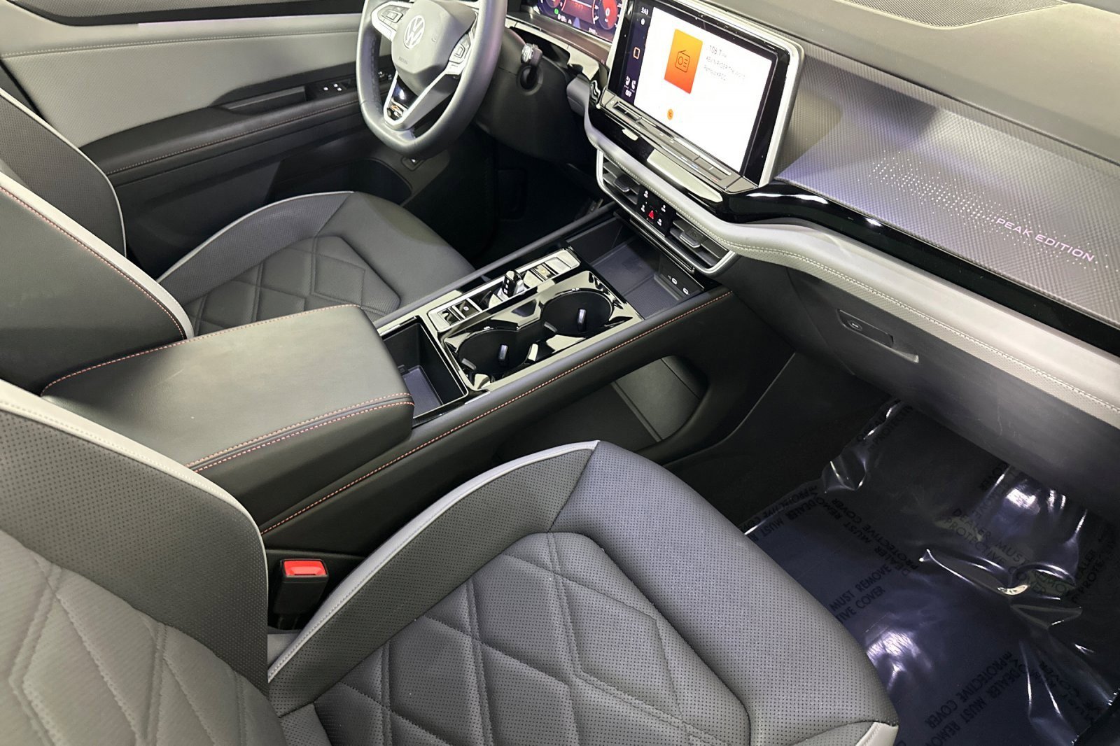 Used 2024 Volkswagen Atlas Peak Edition SE image 16