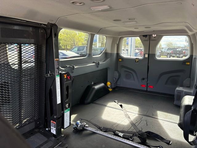 Used 2018 Ford Transit 350 XLT image 20
