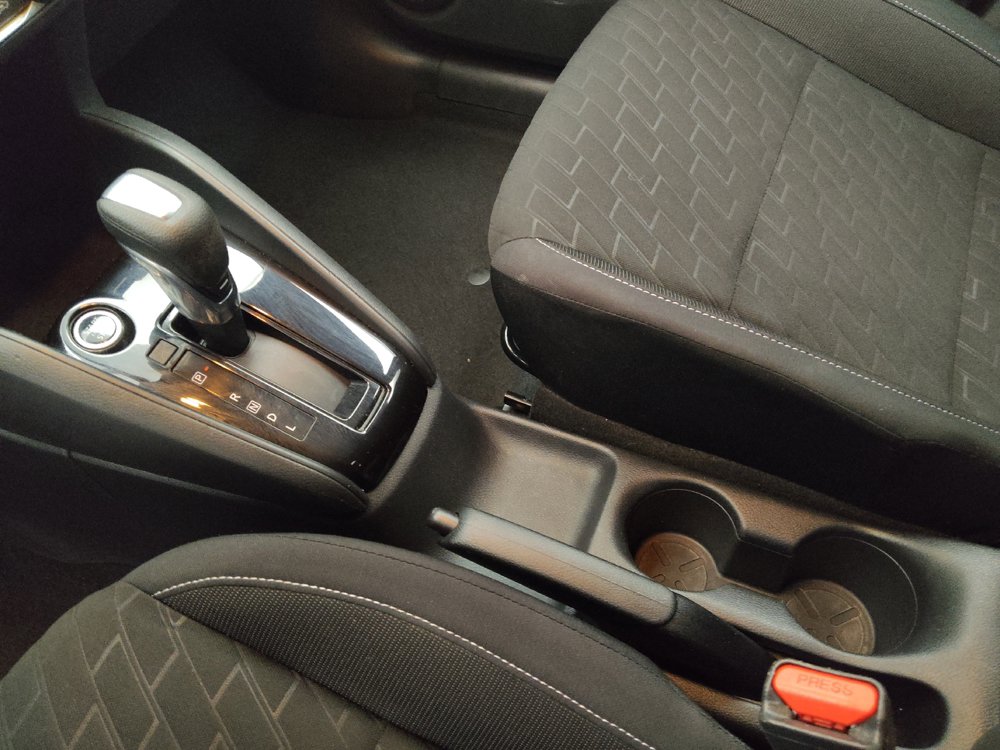 Used 2022 Nissan Kicks S FWD image 26