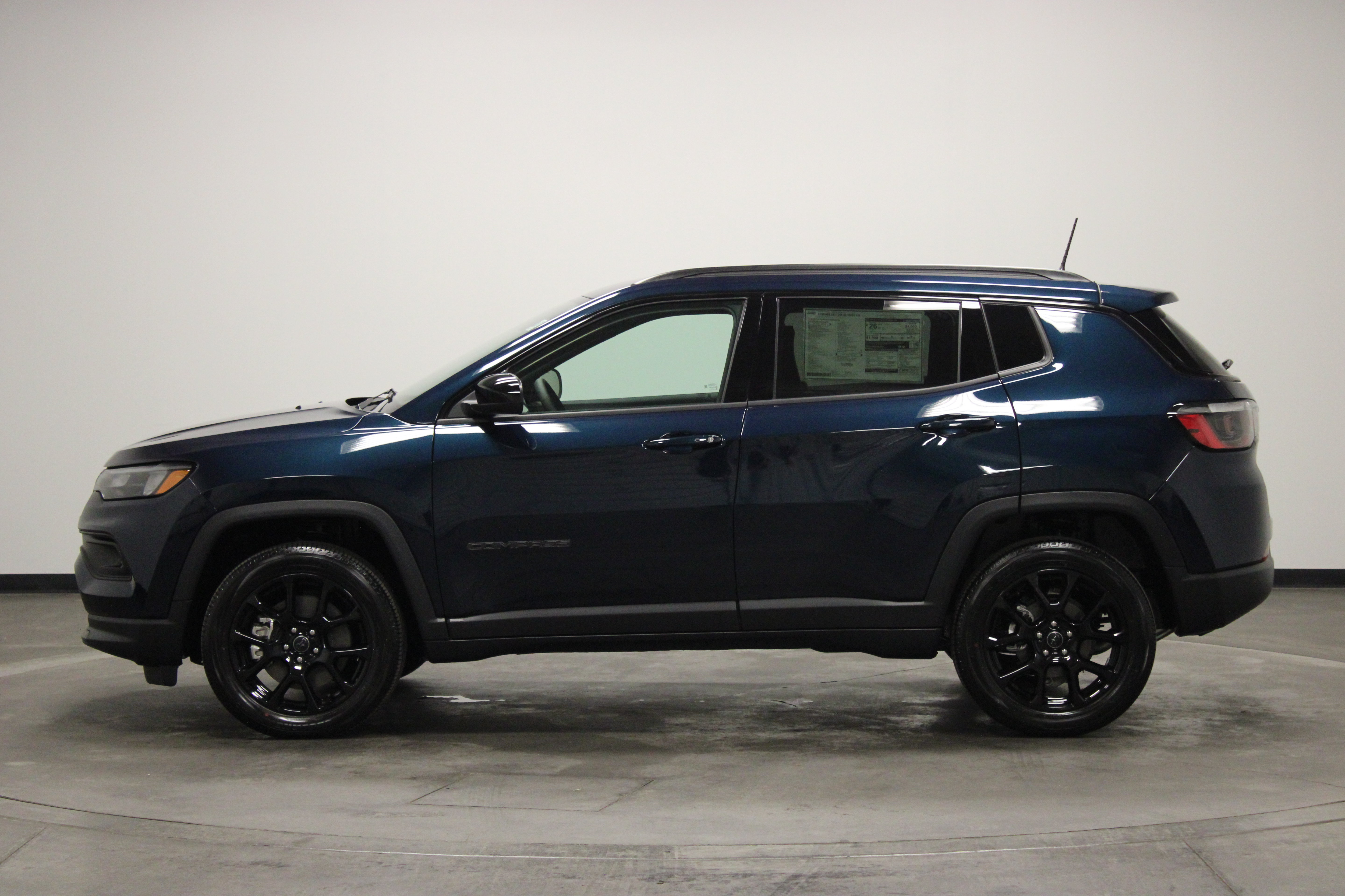New 2026 Jeep Compass Latitude AWD/4WD image 5