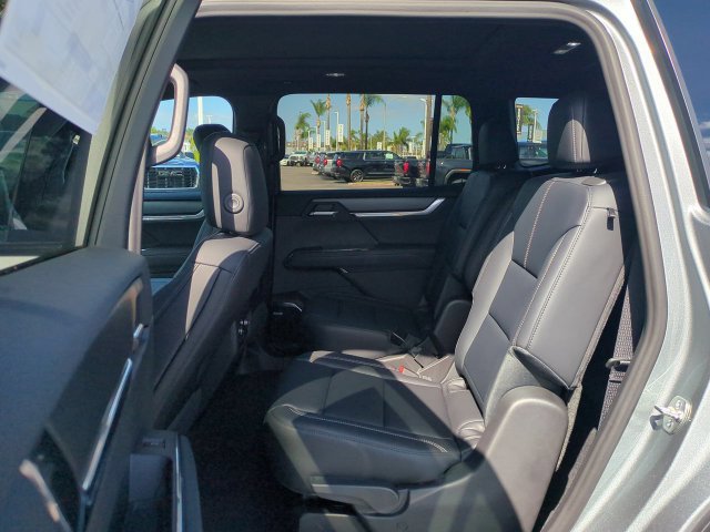 New 2027 GMC Acadia Elevation w/ Black Edition AWD/4WD image 25