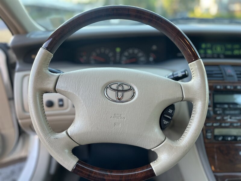 Used 2004 Toyota Avalon XLS FWD image 17