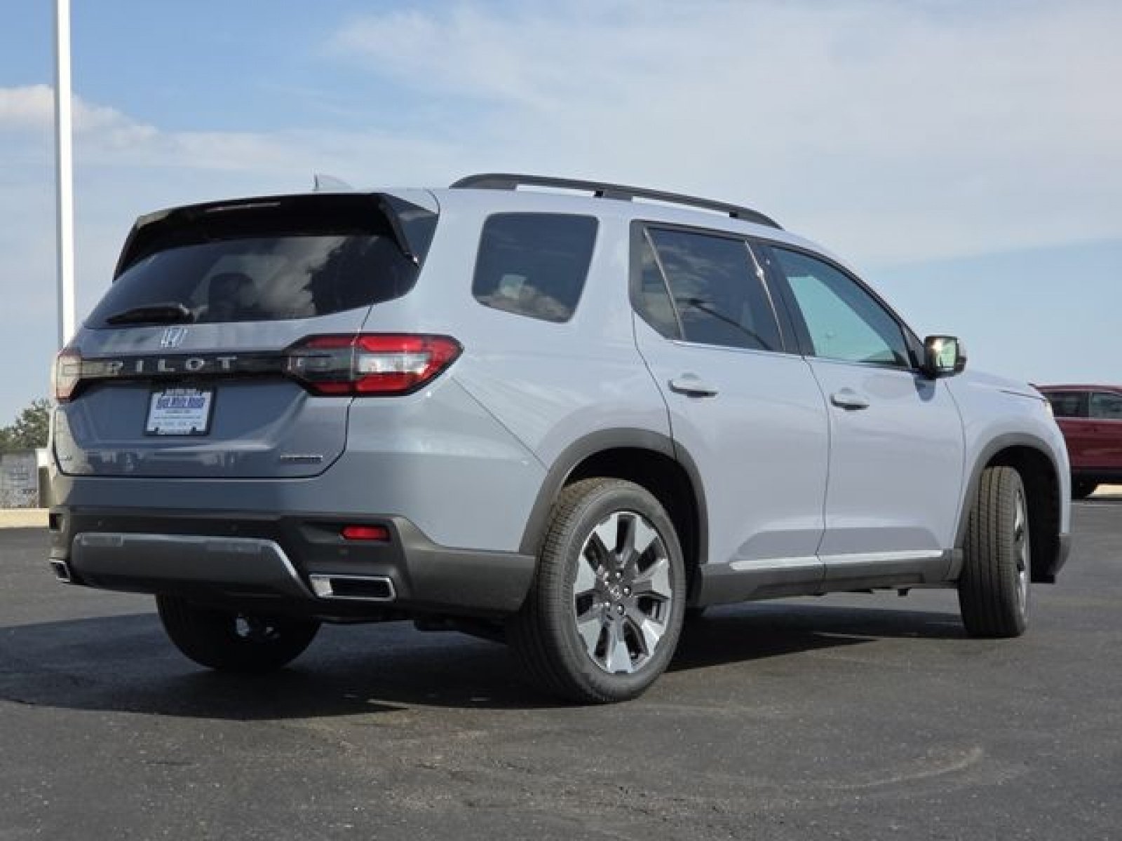 New 2026 Honda Pilot Touring image 10