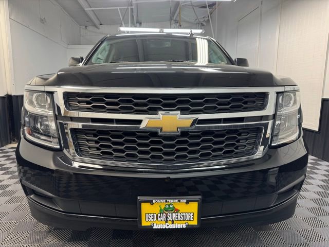 Used 2019 Chevrolet Suburban LT image 2