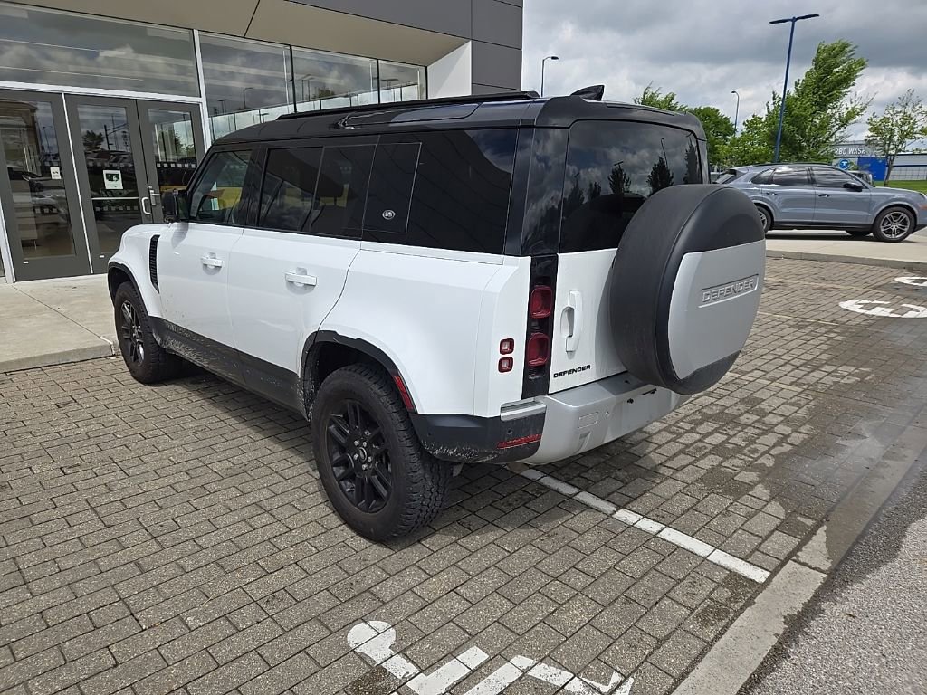 Used 2024 Land Rover Defender 110 S AWD/4WD image 7