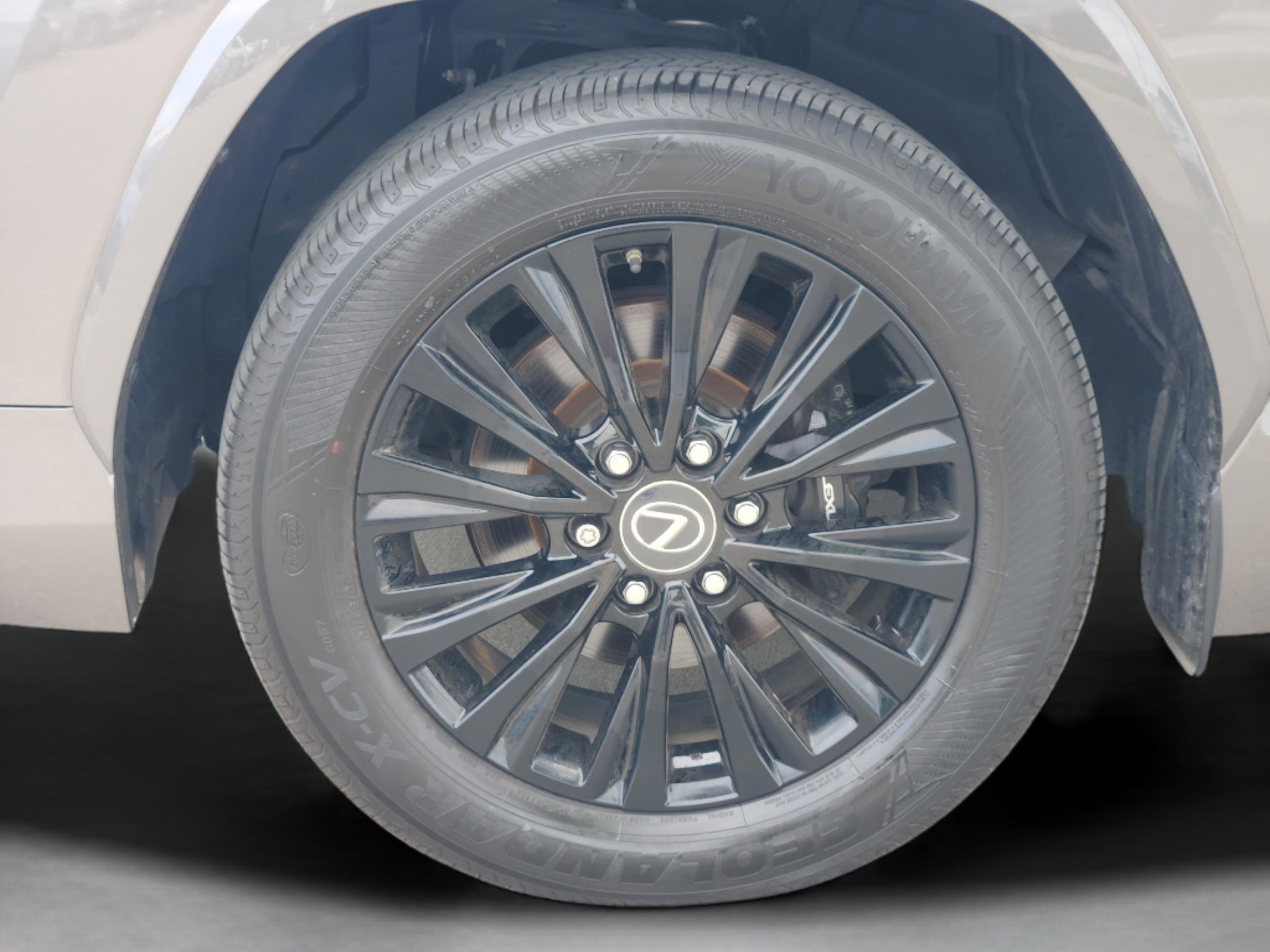 Used 2023 Lexus LX 600 4WD w/ Appearance Package image 41