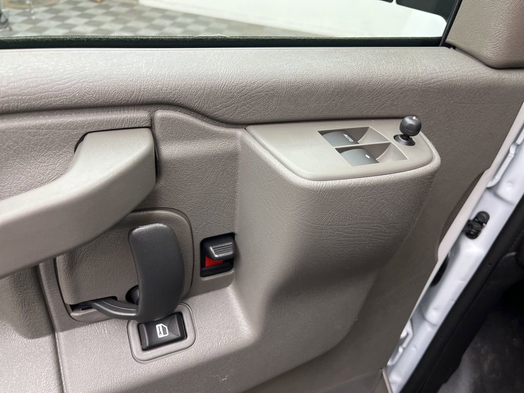 New 2026 GMC Savana 2500 w/ Driver Convenience Package image 6