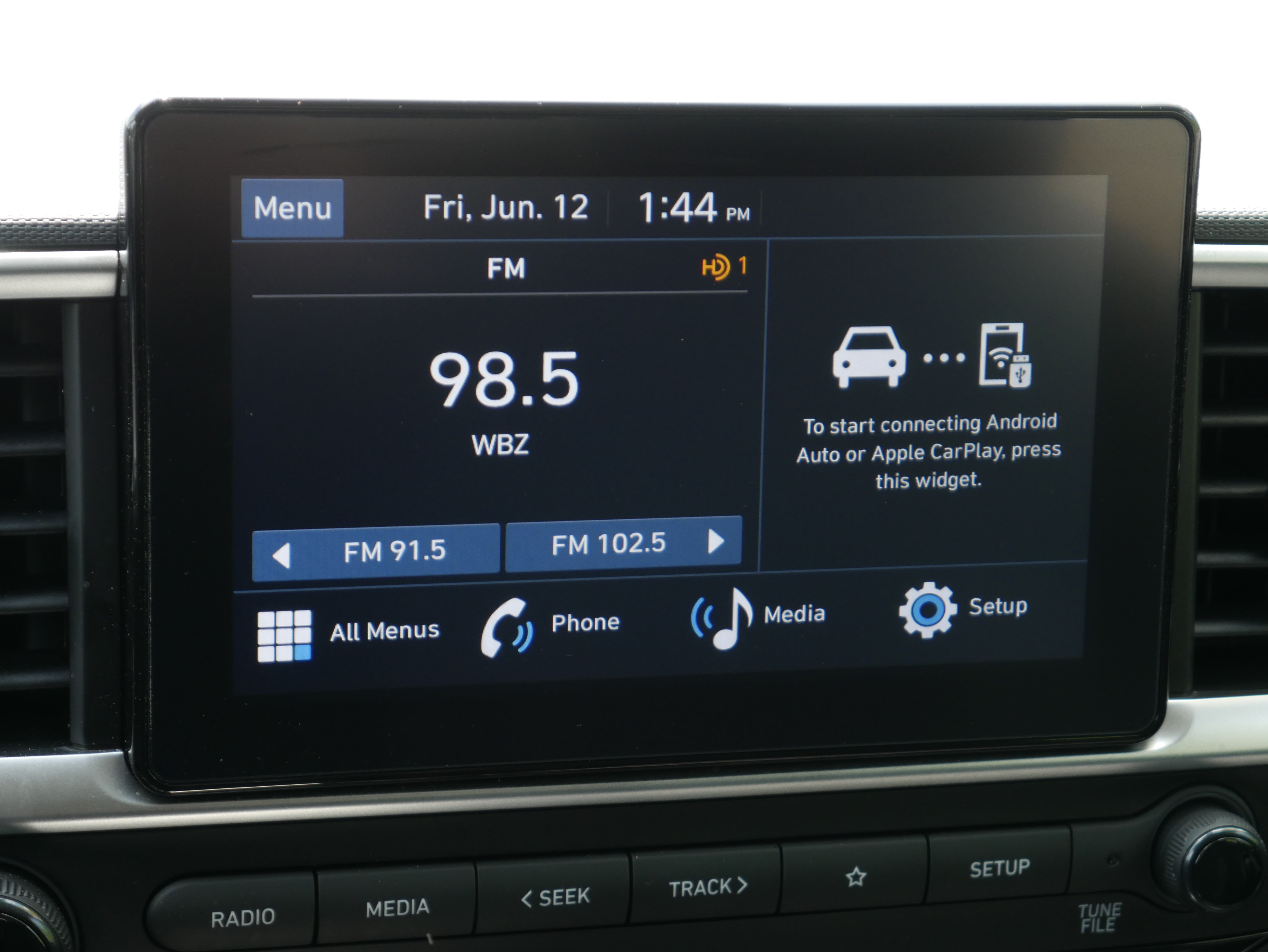 Used 2025 Hyundai Venue SEL FWD image 18