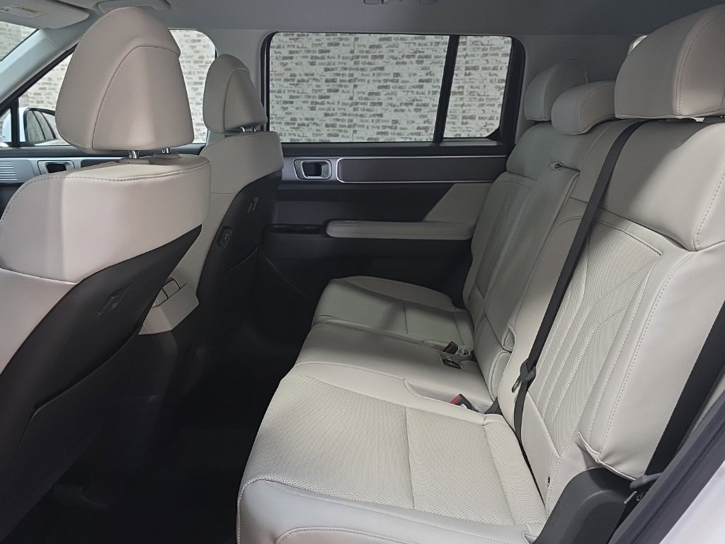 New 2026 Hyundai Santa Fe SEL image 15