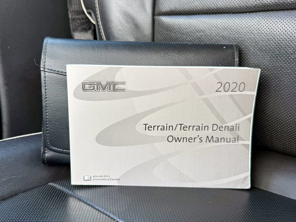 Used 2020 GMC Terrain Denali w/ Denali Premium Package AWD/4WD image 39