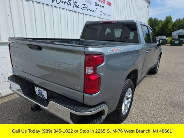 Used 2023 Chevrolet Silverado 1500 LT AWD/4WD image 10