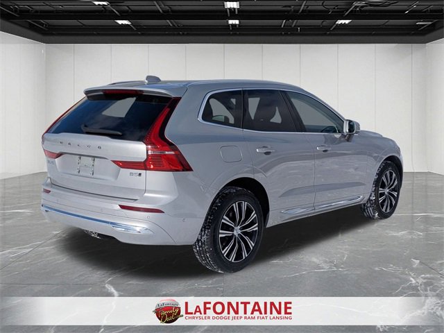 Used 2022 Volvo XC60 B5 Inscription image 5