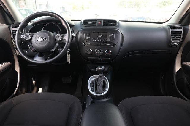 Used 2017 Kia Soul FWD image 22