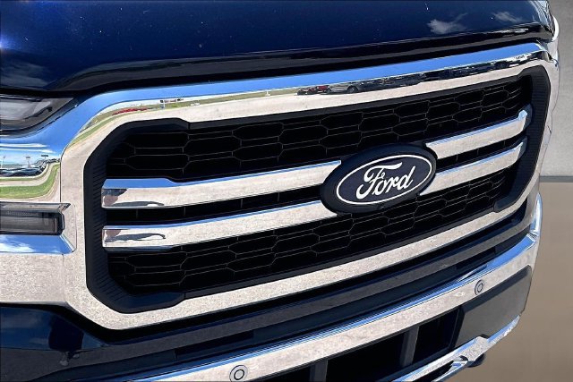 Used 2025 Ford F150 Lariat w/ Equipment Group 501A Mid AWD/4WD image 25