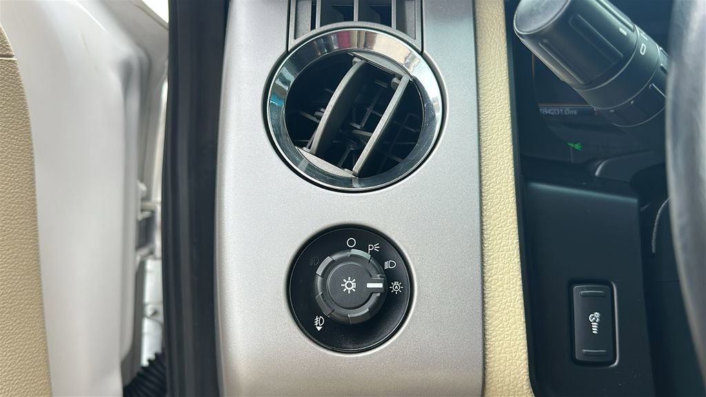 Used 2017 Ford Expedition EL XLT w/ Equipment Group 202A RWD image 20