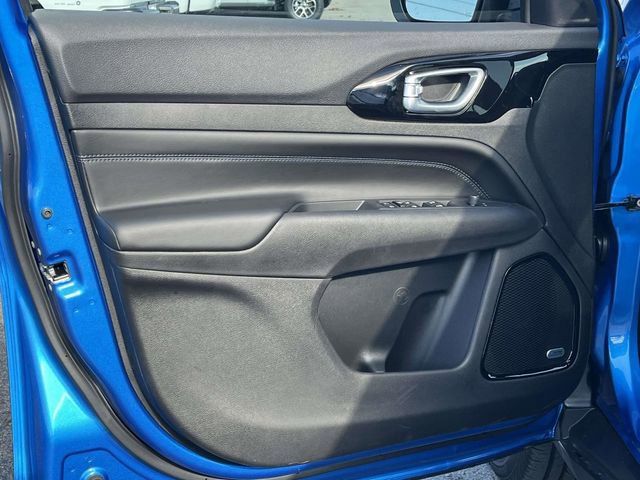 New 2026 Jeep Compass Latitude image 12