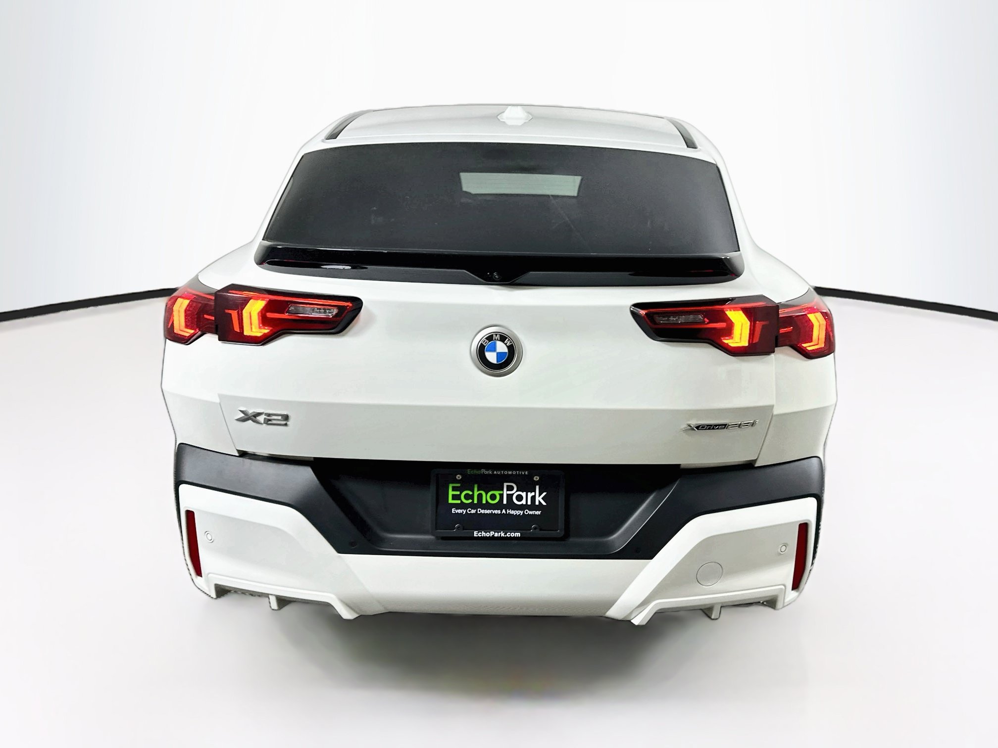 Used 2026 BMW X2 xDrive28i AWD/4WD image 7