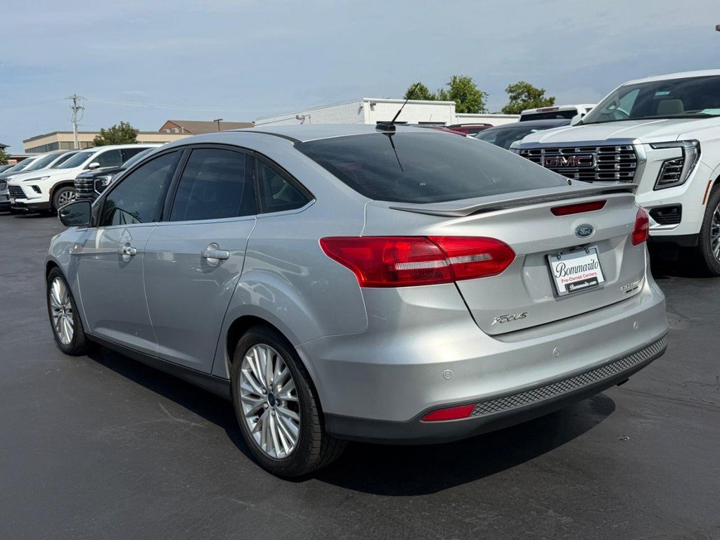 Used 2015 Ford Focus Titanium FWD image 6