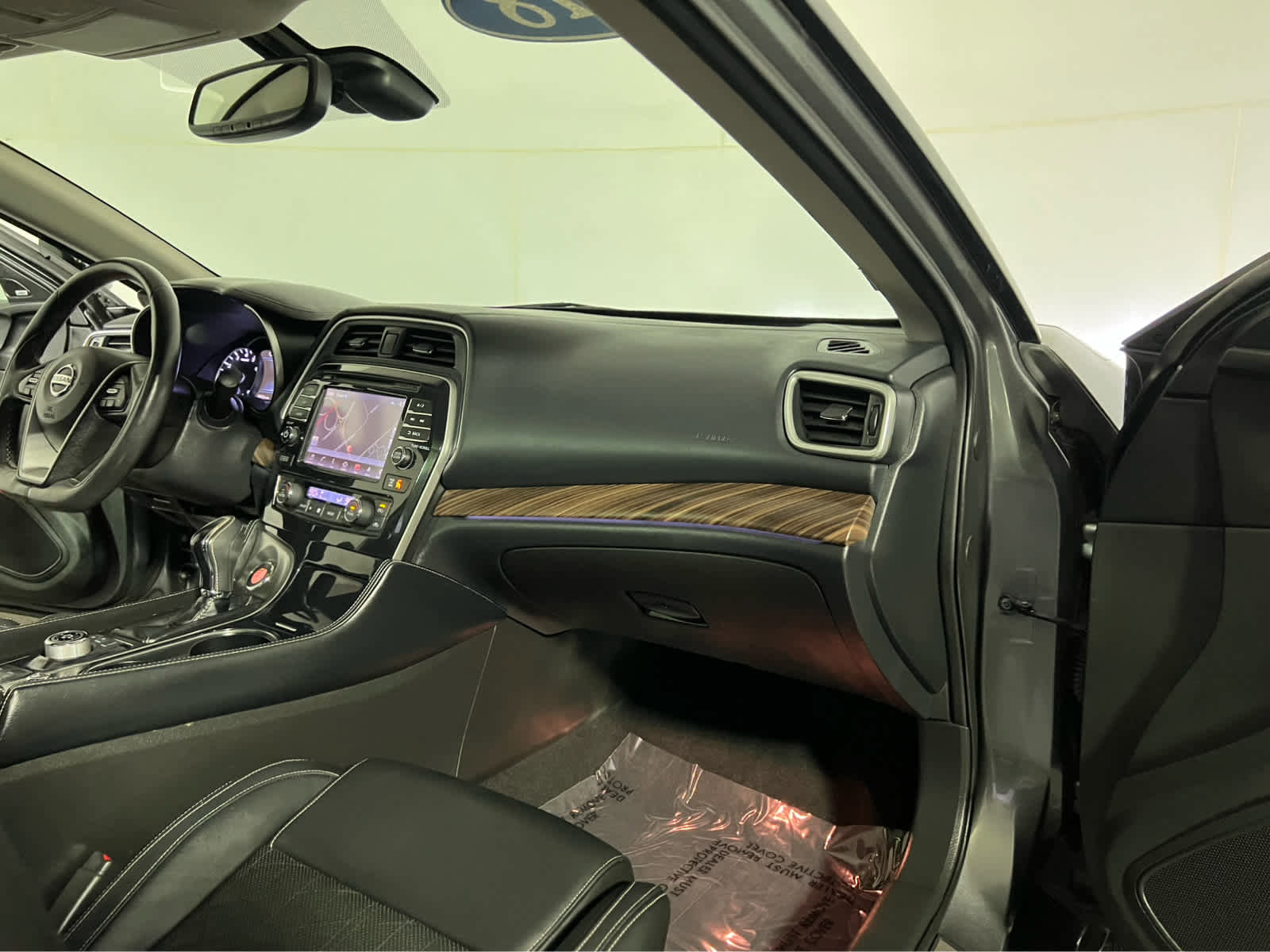 Used 2018 Nissan Maxima Platinum image 29