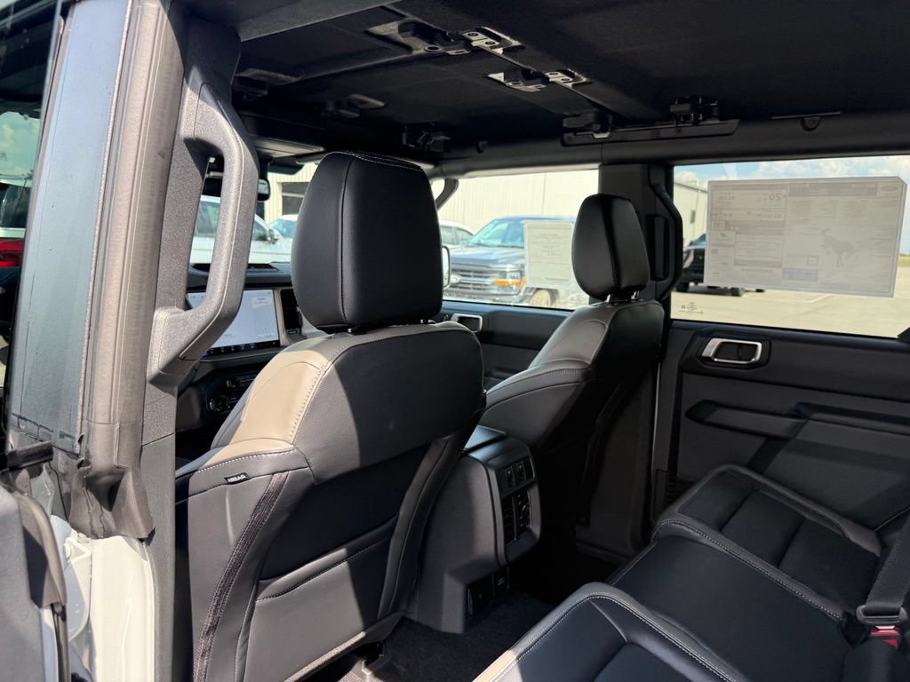 New 2026 Ford Bronco Outer Banks AWD/4WD image 11
