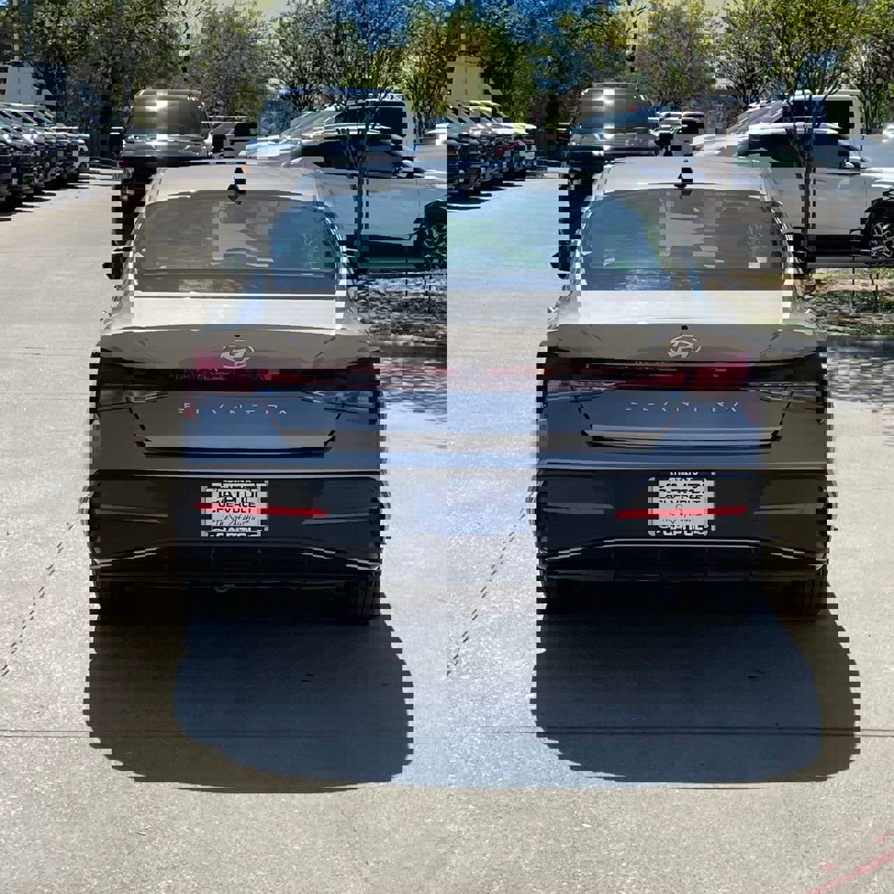 Used 2024 Hyundai Elantra SEL image 5