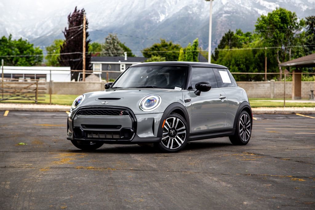Used 2022 MINI Cooper S FWD image 1