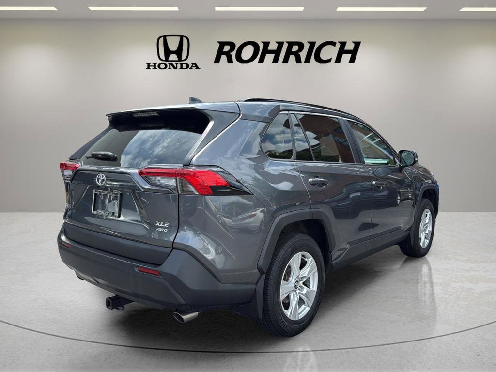 Used 2021 Toyota RAV4 XLE AWD/4WD image 6